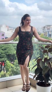 Pooja Janrao feet photo 4