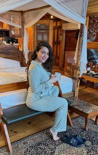 Pooja Janrao feet photo 12
