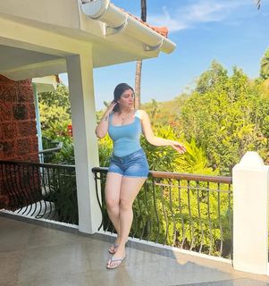Pooja Janrao feet photo 17