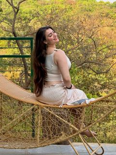 Pooja Janrao feet photo 1
