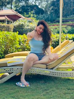 Pooja Janrao feet photo 11