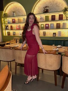 Pooja Janrao feet photo 4