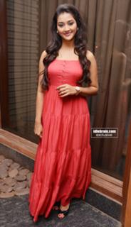 Pooja Jhaveri feet photo 2