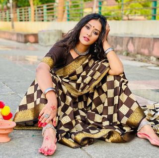 Pooja Jhaveri feet photo 10