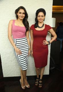Pooja Kumar feet photo 8