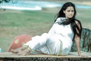 Pooja Umashankar feet photo 3