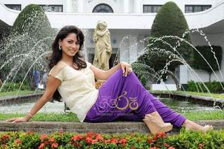Pooja Umashankar feet photo 10