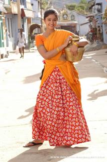 Poonam Bajwa feet photo 5