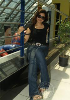Poonam Bajwa feet photo 16