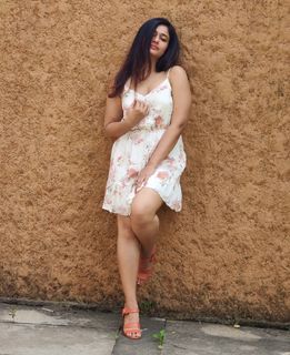 Poonam Bajwa feet photo 14