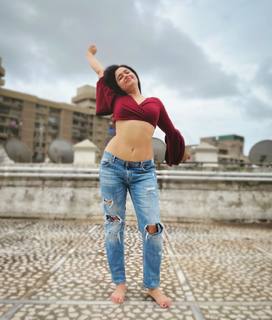 Poonam Bajwa feet photo 2