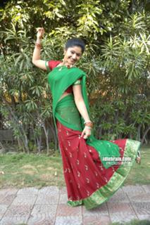 Poonam Bajwa feet photo 5