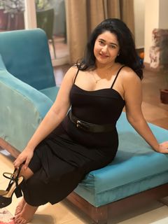 Poonam Bajwa feet photo 7