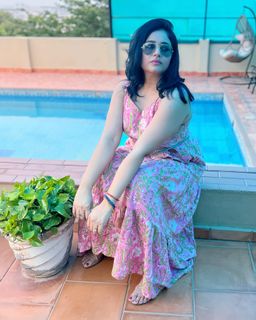 Poonam Bajwa feet photo 2