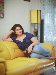 Poonam Bajwa feet photo 18