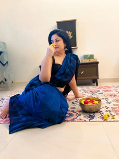 Poonam Bajwa feet photo 9