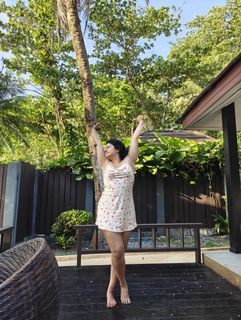Poonam Bajwa feet photo 2