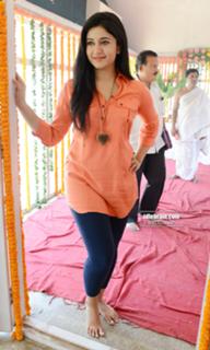 Poonam Bajwa feet photo 11