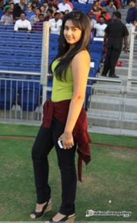 Poonam Bajwa feet photo 7