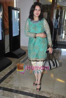 Poonam Dhillon feet photo 2