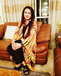 Poonam Dhillon feet photo 6