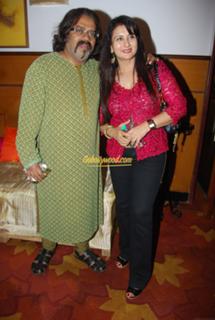 Poonam Dhillon feet photo 13