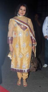 Poonam Dhillon feet photo 3