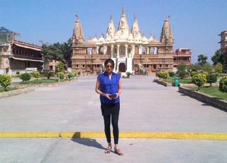 Poonam Jhawer feet photo 16