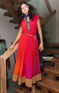 Poonam Kaur feet photo 2