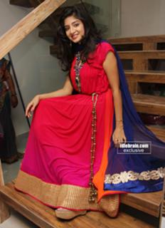 Poonam Kaur feet photo 1