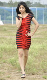 Poonam Kaur feet photo 1