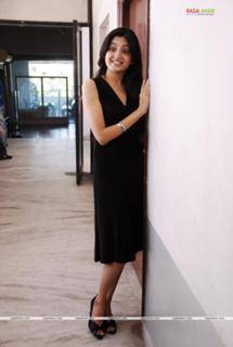 Poonam Kaur feet photo 20