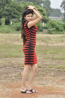 Poonam Kaur feet photo 3