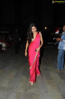Poonam Kaur feet photo 15