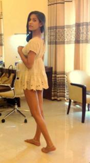 Poonam Pandey feet photo thumbnail