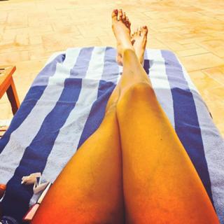 Poonam Pandey feet photo thumbnail