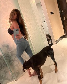 Poonam Pandey feet photo thumbnail