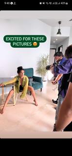 Poonam Pandey feet photo thumbnail