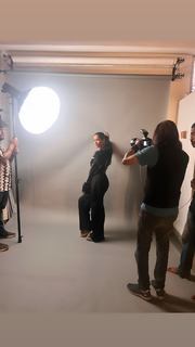 Poonam Pandey feet photo thumbnail