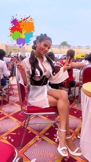 Poonam Pandey feet photo thumbnail