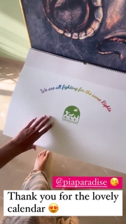 Poonam Pandey feet photo thumbnail