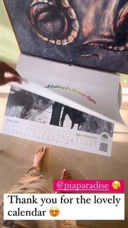 Poonam Pandey feet photo thumbnail