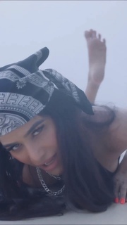 Poonam Pandey feet photo thumbnail