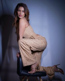 Poonam Pandey feet photo 5