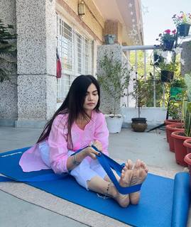 Poonam Yadav feet photo thumbnail