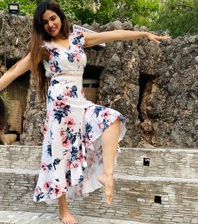 Poonam Yadav feet photo thumbnail