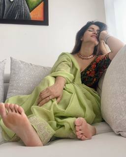 Poonam Yadav feet photo thumbnail