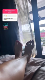 Poonam Yadav feet photo thumbnail
