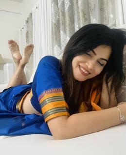 Poonam Yadav feet photo thumbnail