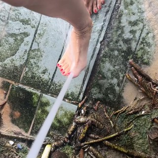 Poonam Yadav feet photo thumbnail